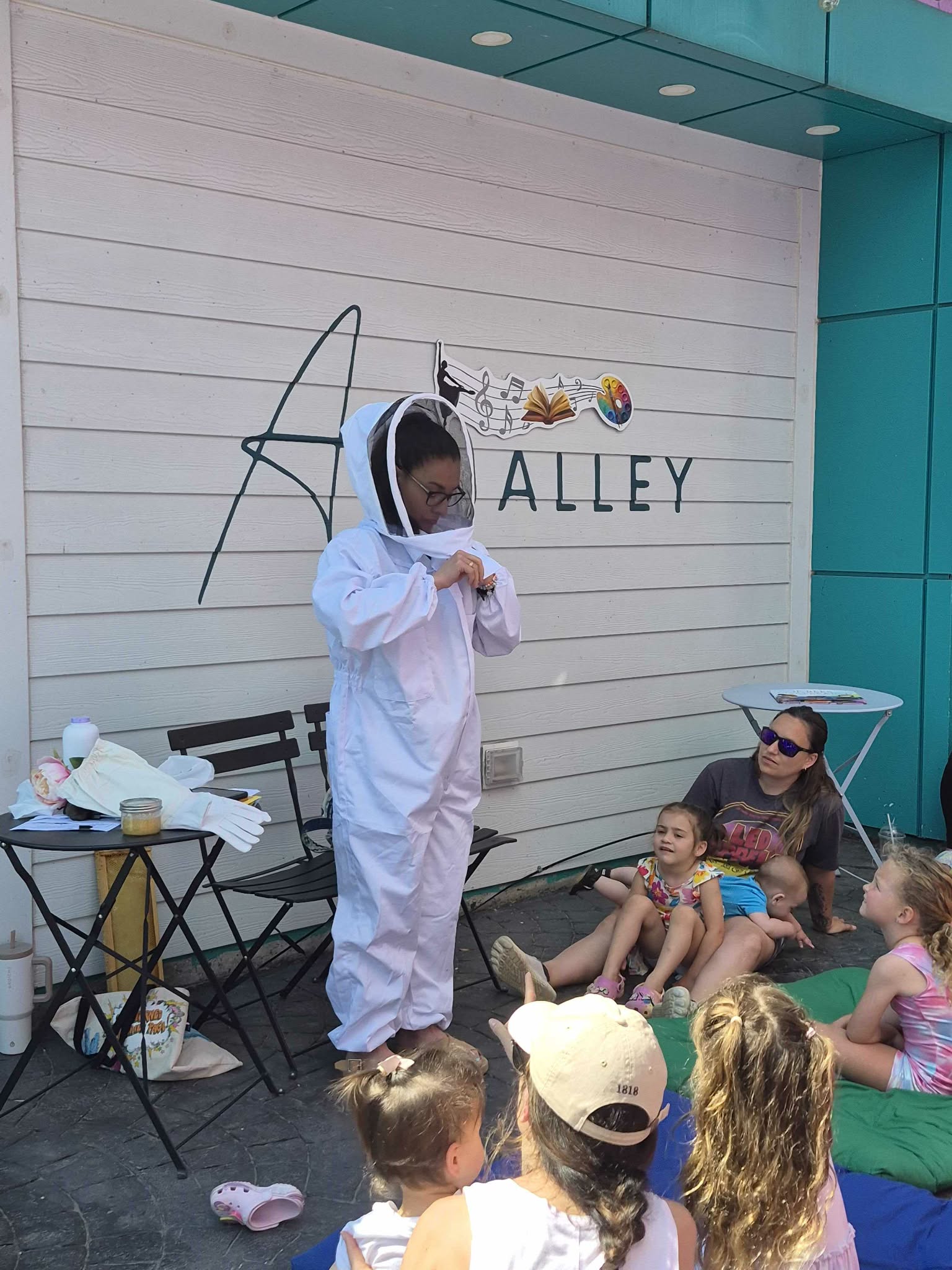 Weekly Buzz Newsletter: Silent Book Club Friday