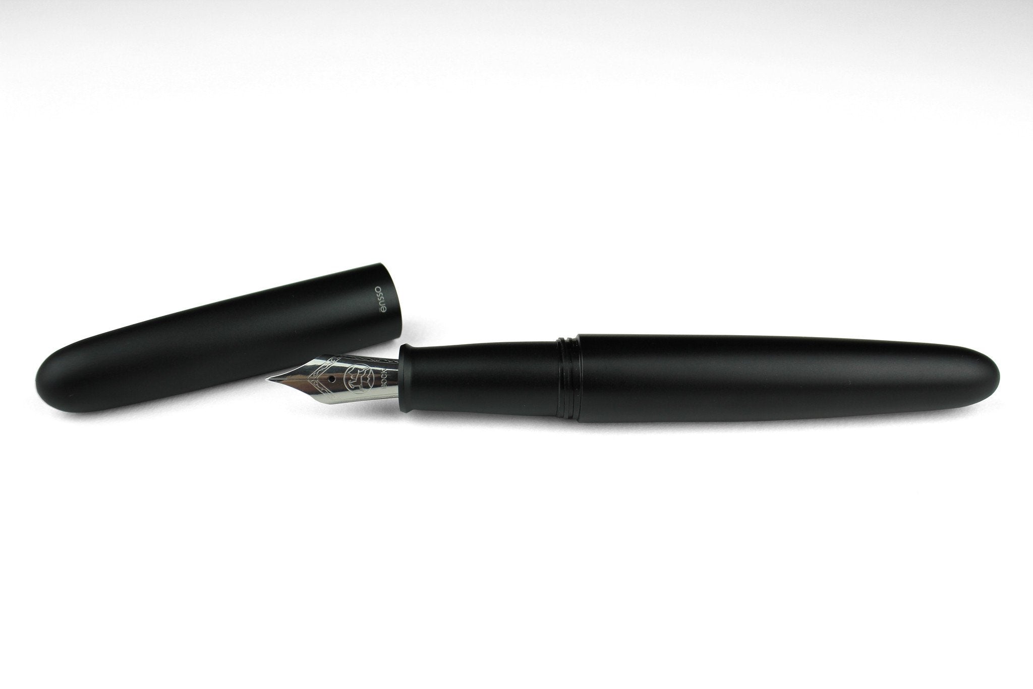 ēnsso Piuma Minimalist Fountain Pen - Black Aluminum